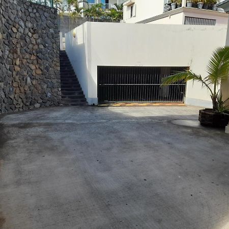 Appartement T3 Proche Aeroport Et Nordev Sainte-Clotilde Exterior foto